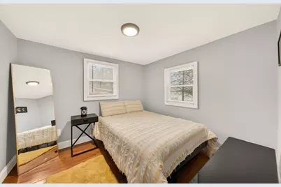 112 Hiatt St, Fall River, MA 02721 - Photo 16