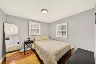 112 Hiatt St, Fall River, MA 02721 - Photo 16