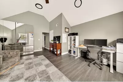 112 Hiatt St, Fall River, MA 02721 - Photo 20