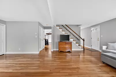 129 Mill St, Hopedale, MA 01747 - Photo 14