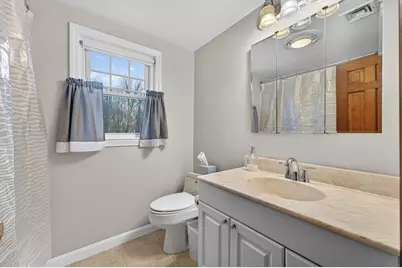 129 Mill St, Hopedale, MA 01747 - Photo 20