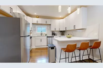 69 Forest St #2, Watertown, MA 02472 - Photo 6