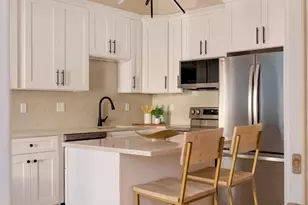 350 Windsor St, Cambridge, MA 02141 - Photo 4