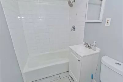 239 Glasgow St #10, Fall River, MA 02721 - Photo 12