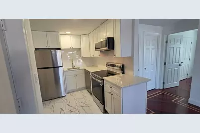 26 W Wyoming Ave #3A, Melrose, MA 02176 - Photo 1