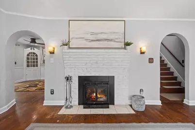 860 Pleasant St, Worcester, MA 01602 - Photo 6