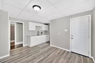 69-71 Elmwood Ave, Holyoke, MA 01040 - Photo 8