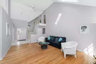 34 Pickman Dr, Bedford, MA 01730 - Photo 4