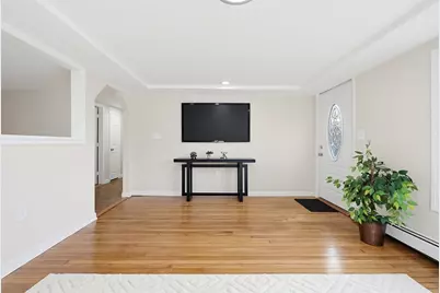 136 E Ashland St, Brockton, MA 02302 - Photo 8