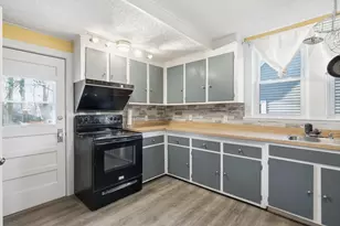 169 Pine St, Quincy, MA 02170 - Photo 8