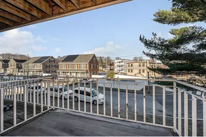 270 E Haverhill St #12, Lawrence, MA 01841 - Photo 8