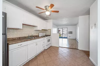 270 E Haverhill St #12, Lawrence, MA 01841 - Photo 4