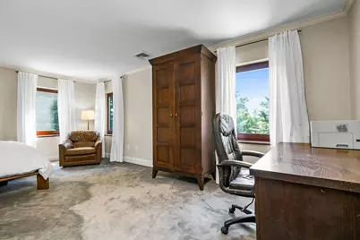 34 Lagrange St, Brookline, MA 02467 - Photo 20