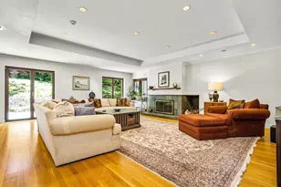 34 Lagrange St, Brookline, MA 02467 - Photo 4