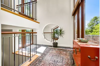 34 Lagrange St, Brookline, MA 02467 - Photo 2