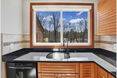 34 Grove St, Shrewsbury, MA 01545 - Photo 8