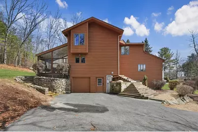 34 Grove St, Shrewsbury, MA 01545 - Photo 2