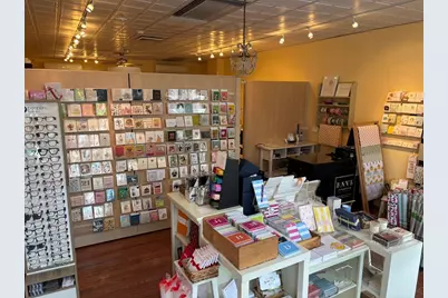 37 Main St, Hingham, MA 02043 - Photo 2