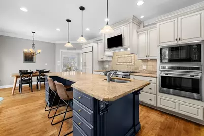 4 Bruce St, Grafton, MA 01519 - Photo 14