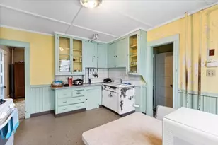 7 Liberty St, Mansfield, MA 02048 - Photo 32