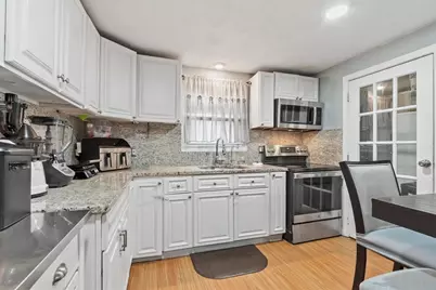 110-112 Everett St, Lawrence, MA 01843 - Photo 12