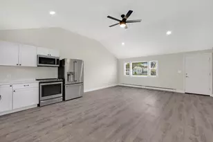 24 Daley St, Chicopee, MA 01013 - Photo 6