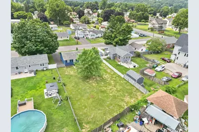 24 Daley St., Chicopee, MA 01013 - Photo 4