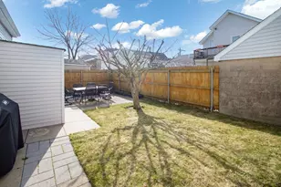 27 Gagnon St, Fall River, MA 02723 - Photo 6