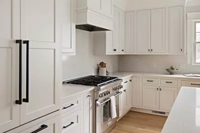 2 Abby Rd, Winchester, MA 01890 - Photo 10