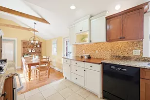 549 Summer St, Brockton, MA 02302 - Photo 8