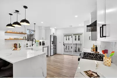 27 Laurel #27, Watertown, MA 02472 - Photo 6