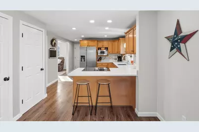 32 Linden Street, Douglas, MA 01516 - Photo 12