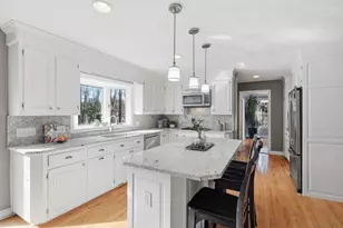 8 Ashford Ln, Andover, MA 01810 - Photo 8