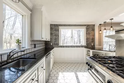 169 Walker #2, Swampscott, MA 01907 - Photo 12