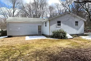 13 Greenhurst Ave, Fitchburg, MA 01420 - Photo 10