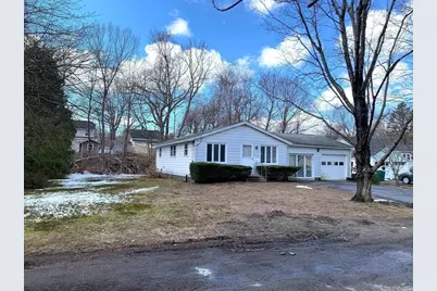 13 Greenhurst Ave, Fitchburg, MA 01420 - Photo 4