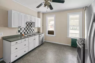 21 Congress St, Amesbury, MA 01913 - Photo 10