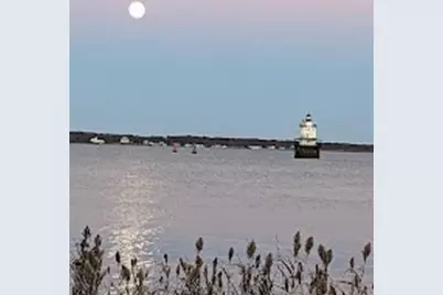 15 Clara St #1, New Bedford, MA 02744 - Photo 2