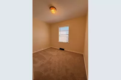 26 Dayton Street, Chicopee, MA 01013 - Photo 6