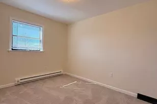 26 Dayton St, Chicopee, MA 01013 - Photo 16