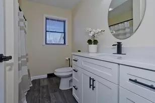 26 Dayton St, Chicopee, MA 01013 - Photo 10