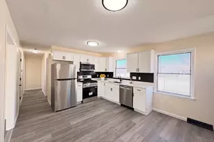 26 Dayton St, Chicopee, MA 01013 - Photo 1