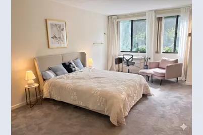 1731 Beacon St #4, Brookline, MA 02445 - Photo 4