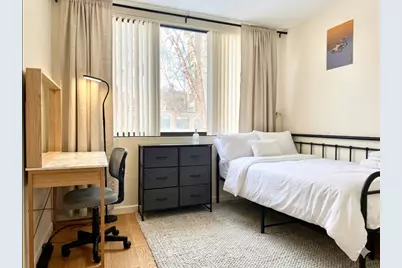 1731 Beacon St #4, Brookline, MA 02445 - Photo 6