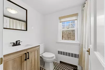 25 Wakefield St, Reading, MA 01867 - Photo 26