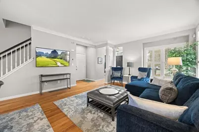 16 Fieldstone Dr #16, Raynham, MA 02767 - Photo 8