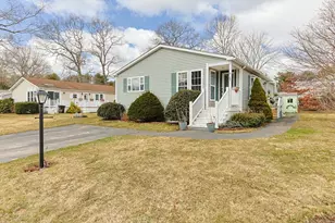 23 Green Holly Dr, Kingston, MA 02364 - Photo 1