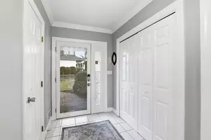 605 Middle St, Braintree, MA 02184 - Photo 2