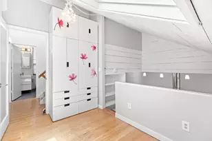 18 Bay St, Cambridge, MA 02139 - Photo 16