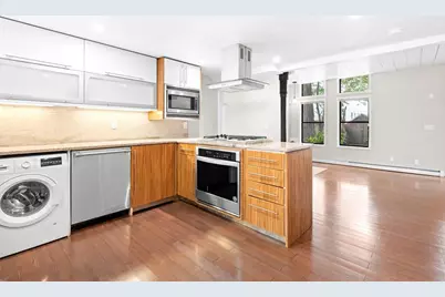 18 Bay Street #4, Cambridge, MA 02139 - Photo 6